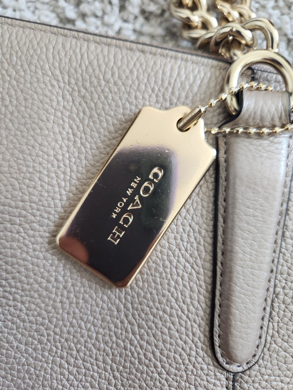 Coach Ava Chain Tote Gold Platinum Pebbled Leather - Picture 3 of 10